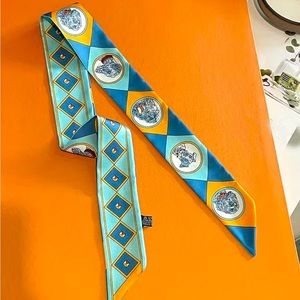 🐕 NWT- Dog Lovers Purse Twilly in Blues & Orange🐕